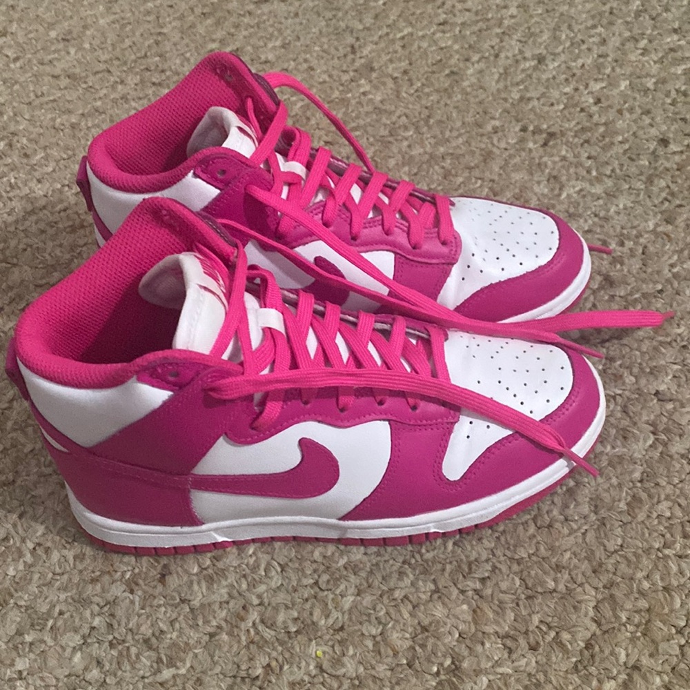 Nike Dunk High Pink Brand New